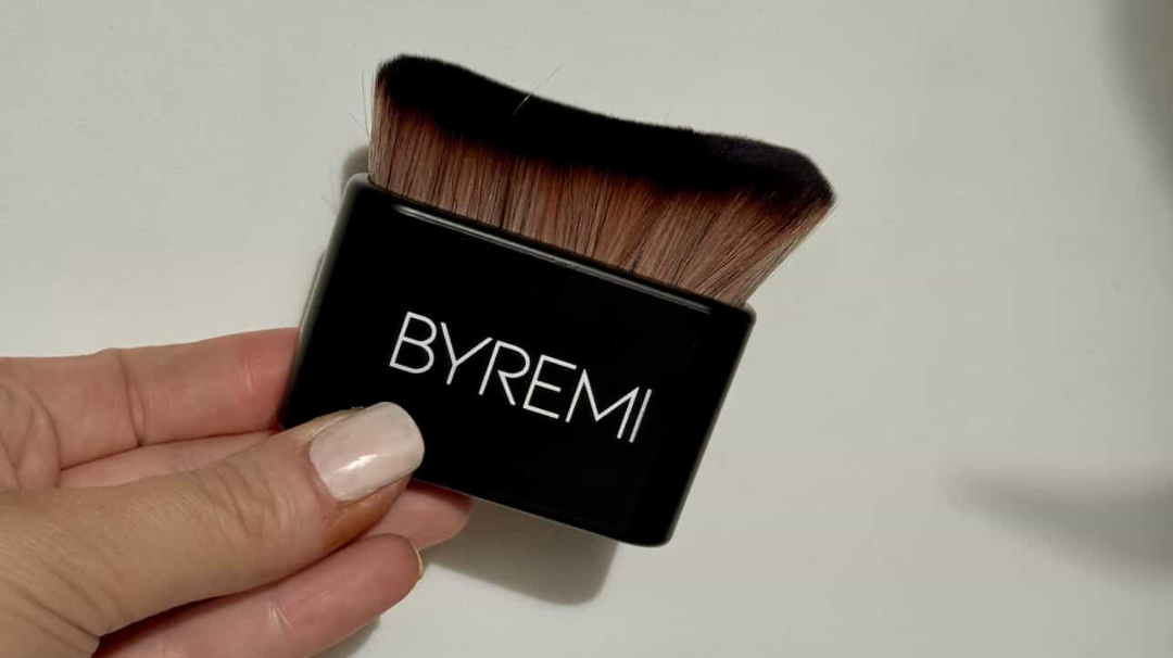 How Long Does Self Tan Actually Last? (And How to Make It Go the Distance)