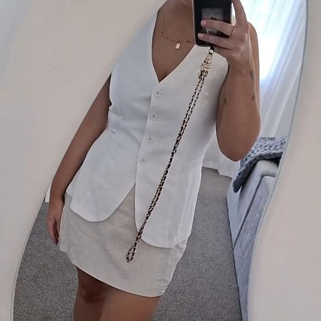 Result Photo of gradual self tanning lotion.