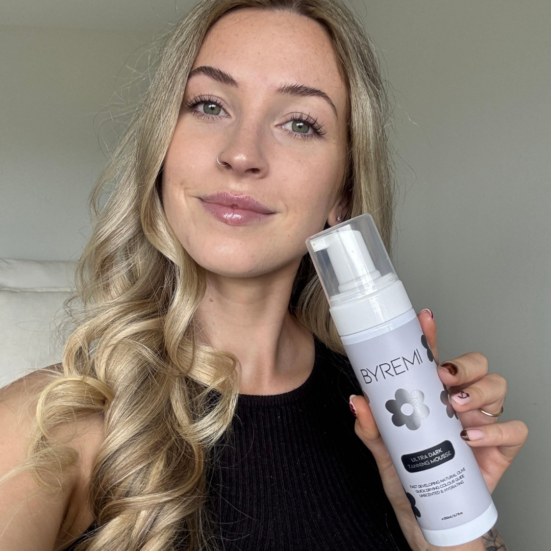 UGC model product photo of best ultra dark self tan nz