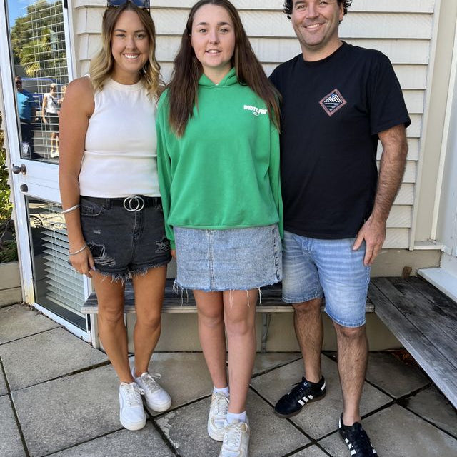 photo customer wearing ultra dark gradual tanning lotion