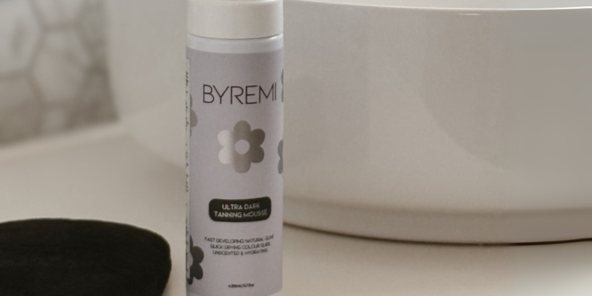 Self-Tan for Pale Skin: The Ultimate Guide to a Natural Glow